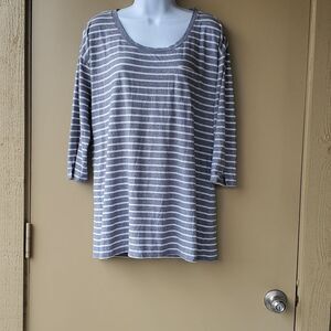 Womens Grey/ Gray Striped Gap Pocket Basic Tee
